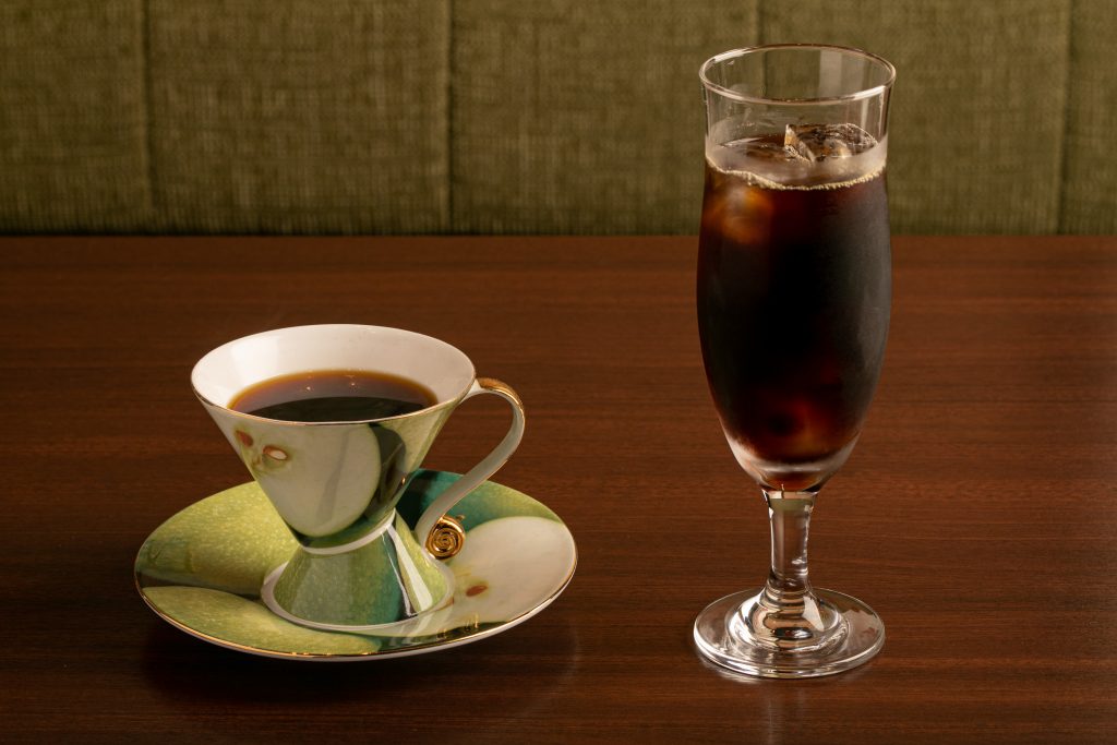 大阪市・九条駅周辺の「CAFE ＆ BAR CROISEE（カフェアンドバー クロワーゼ）」さんのクチコミレポート。美味しいコーヒーと紅茶が人気！ランチ・夜カフェ・パーティー・女子会におすすめ！